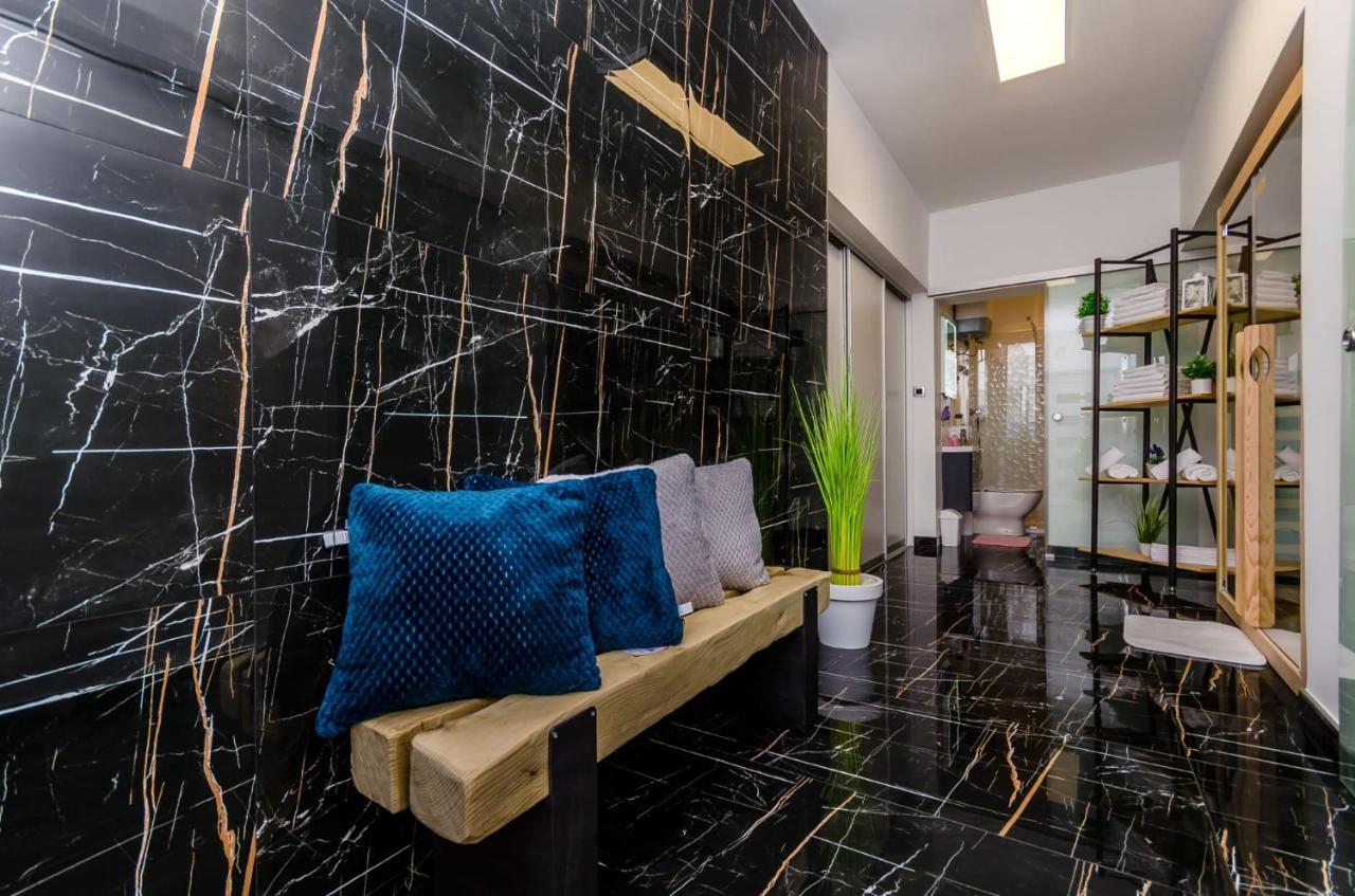 Deluxe Double Room With Sauna And Pool Kastela Exterior photo